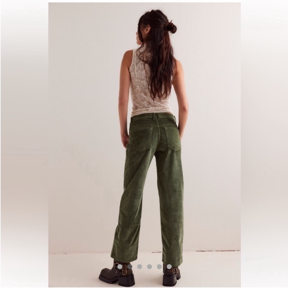 ▪️NWT Free People Risk Taker Mid Rise Cord Straight Pants